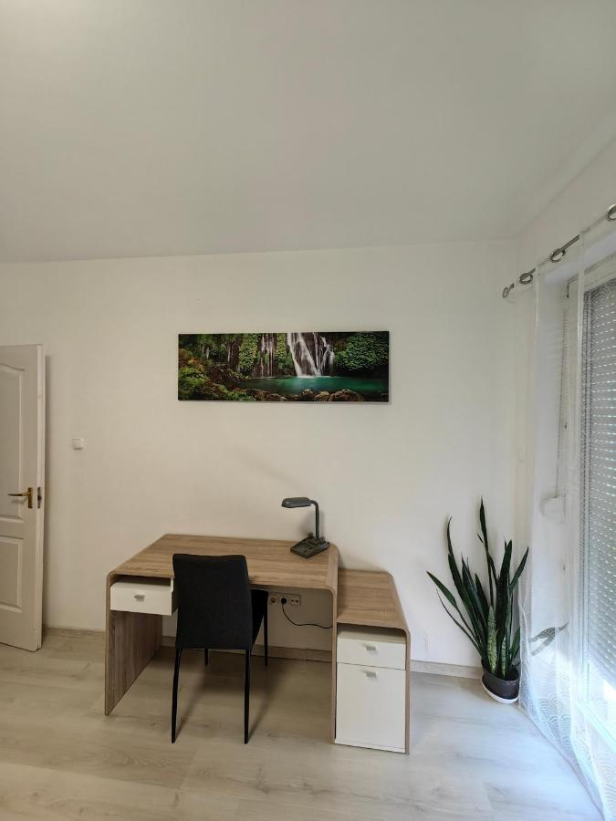 Oasis Apartman Szeged Exterior photo